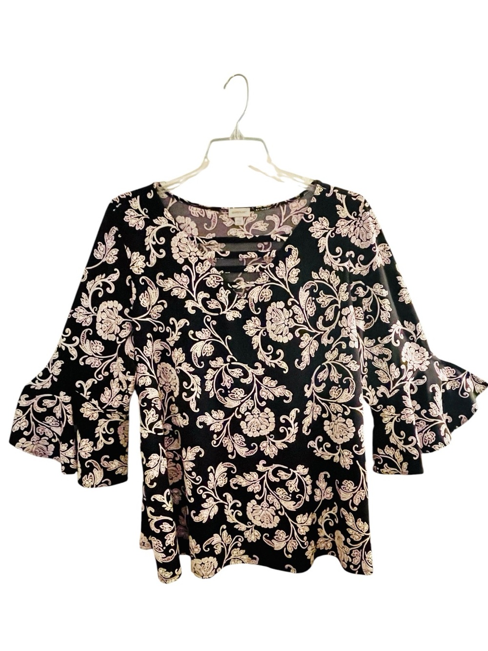 Women’s Black and White Floral Top with Bell Sleeve and cutout detailing. 3X